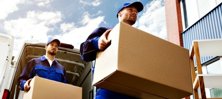 professional mover on the job professional mover on the job